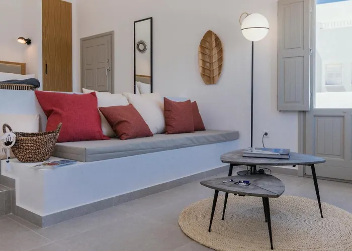 Symphony Santorini Aparthotel Pyrgos Kallistis