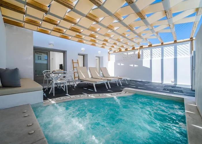 Symphony Santorini Pyrgos Kallistis