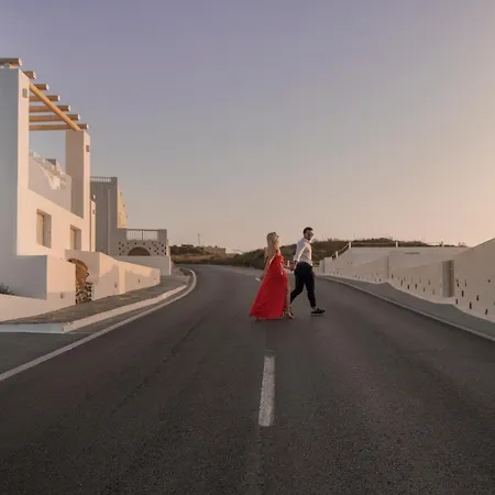 Symphony Santorini 4*