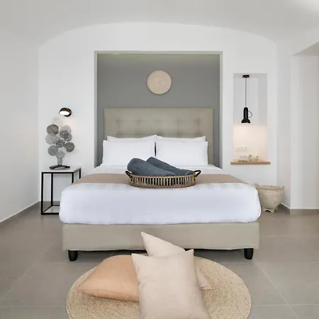 Symphony Santorini Aparthotel Pyrgos Kallistis