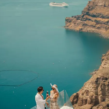 Symphony Santorini מלון דירות *
