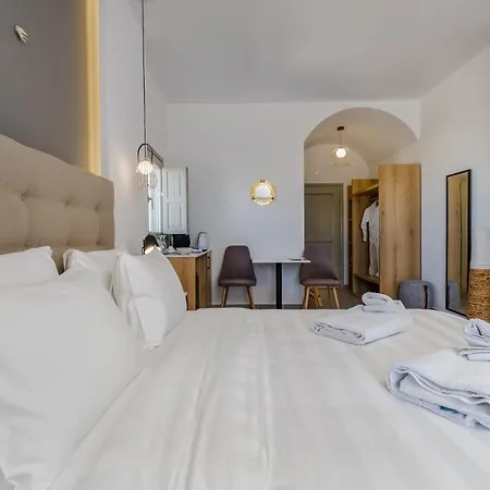Aparthotel Symphony Santorini *