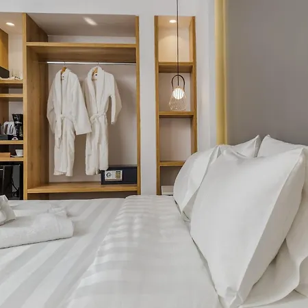 Symphony Santorini Apart-hotel 4*