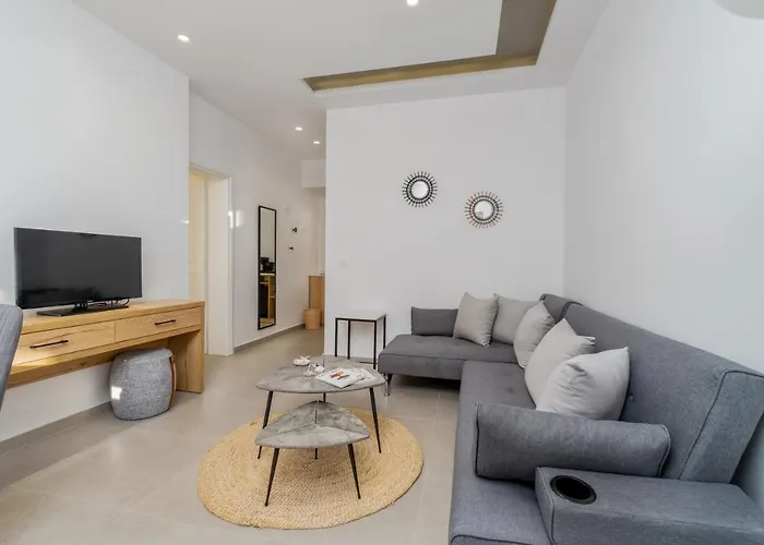 Aparthotel Symphony Santorini Pýrgos