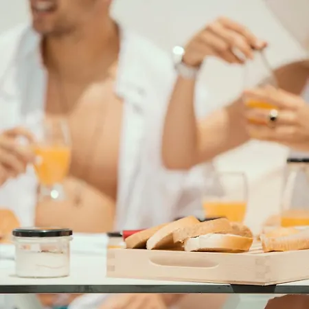 Symphony Santorini アパートホテル