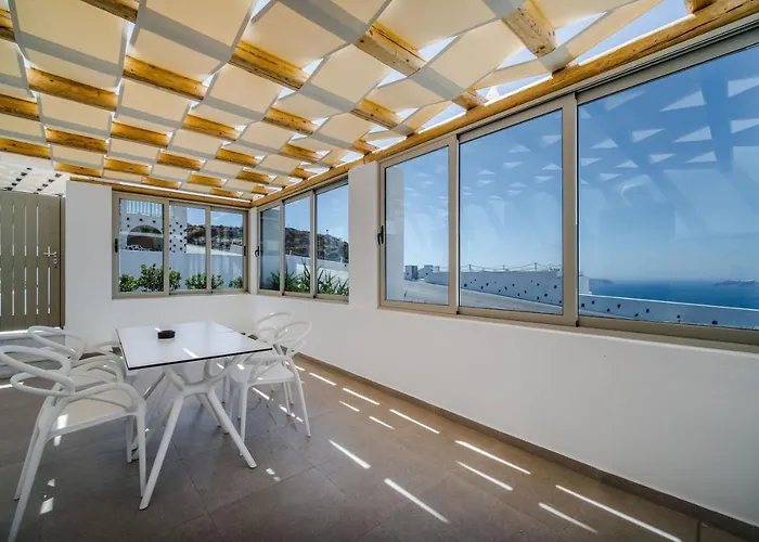 Symphony Santorini Aparthotel 4*